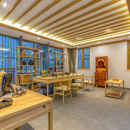 ホテル The South House 麗江市 エクステリア 写真