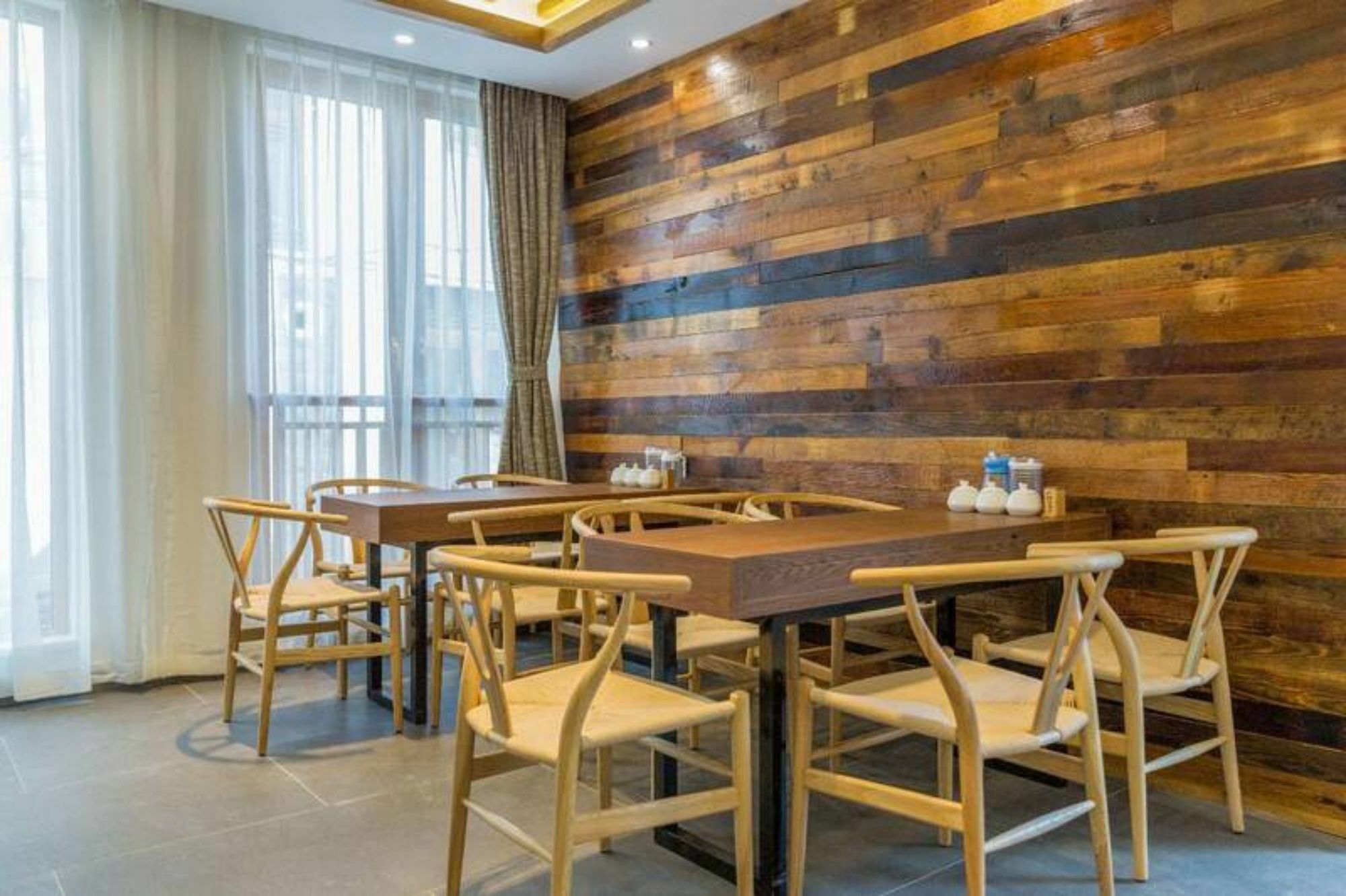 ホテル The South House 麗江市 エクステリア 写真