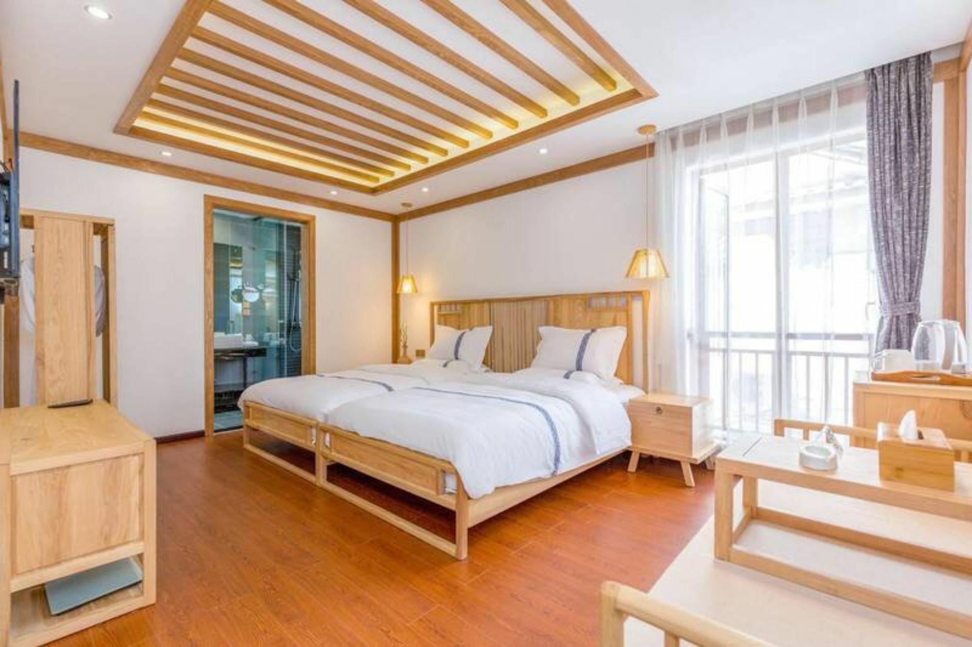 ホテル The South House 麗江市 エクステリア 写真